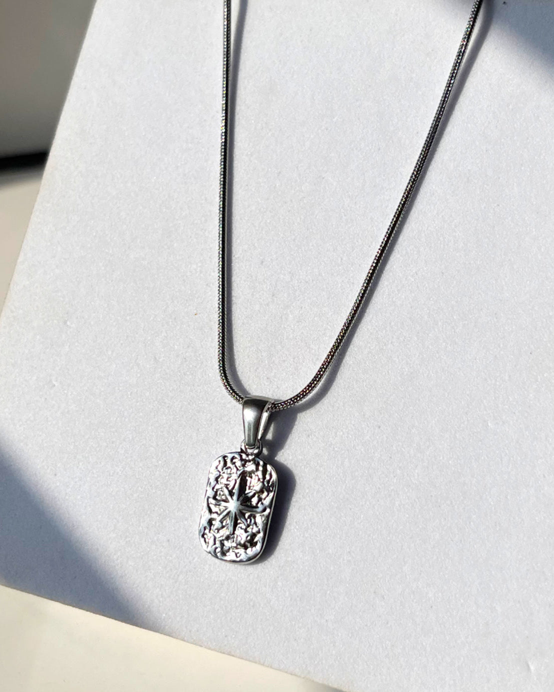 Nova Pendant Chain 1 Inch - Image 1