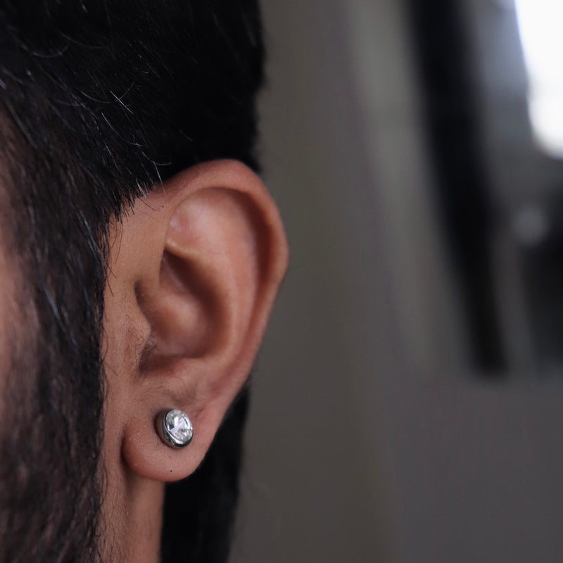 Shiro Pierced Stud (1pc-Pierced)