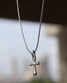 Bolt Cross Chain